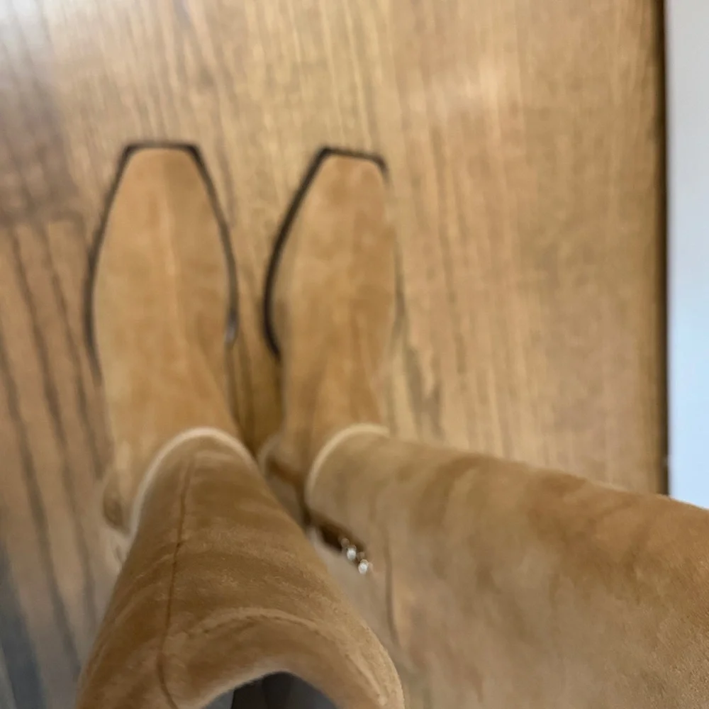 Daniella Shevel NY Tan Suede Knee-High Women's Boots Sz 39 NEW $995 Gorgeous! - Picture 6 of 10